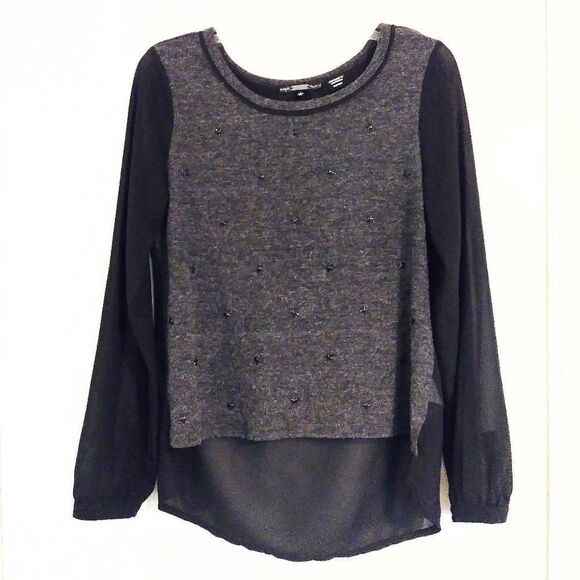 Miss Me Grey Star Embellished Top w/ Sheer Back Paneling - Picture 2 of 7